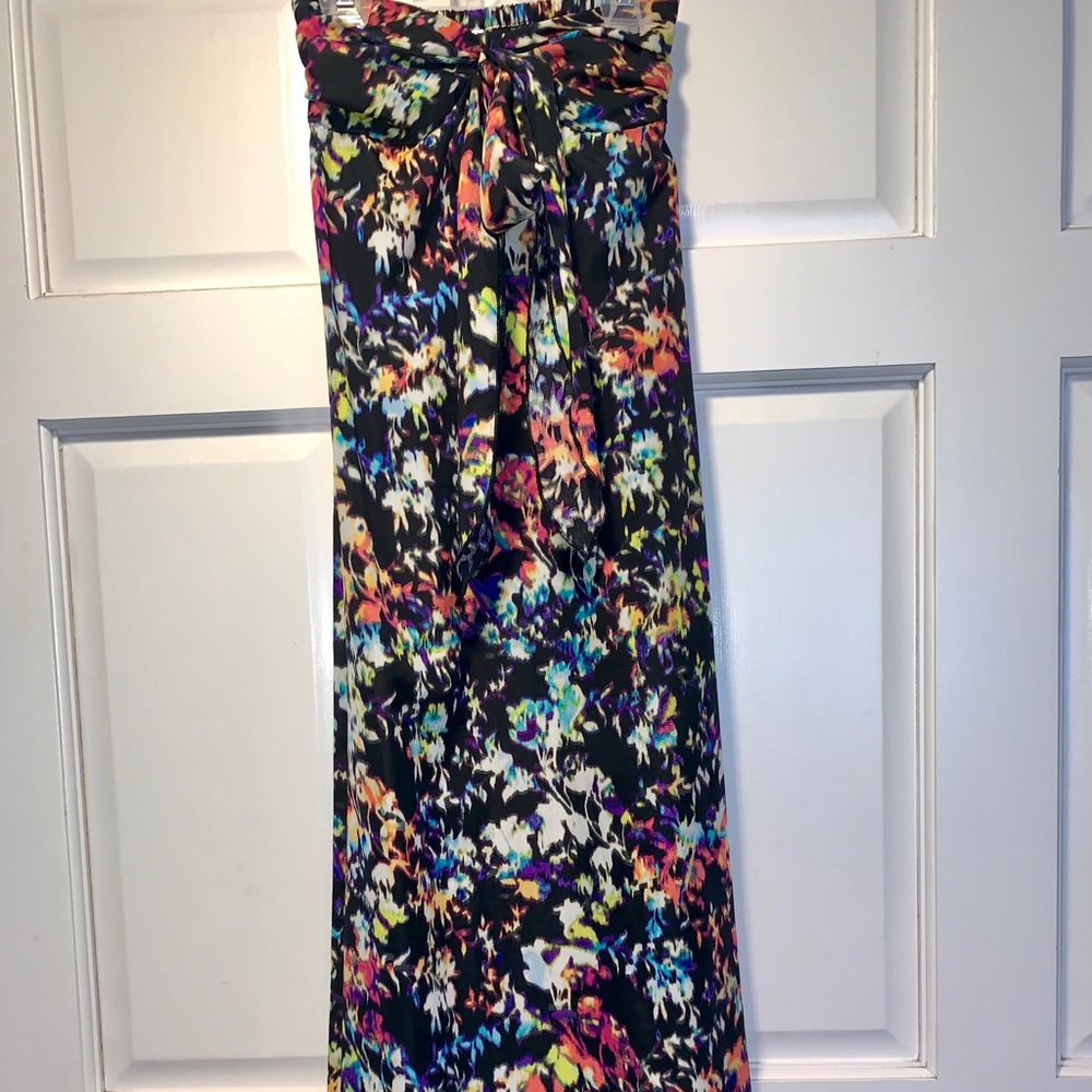 Sleeveless maxi dress